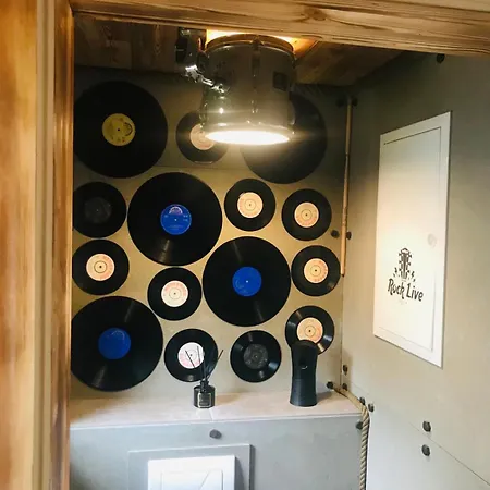 Apartment Wellness Rock Live *